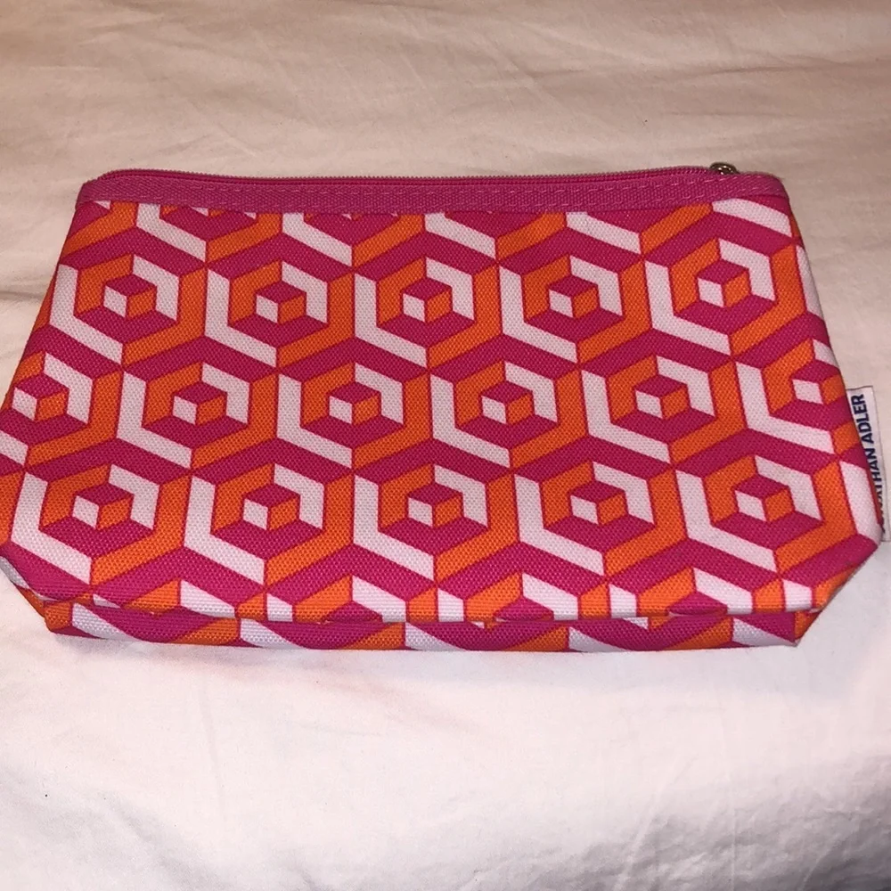 7 Different Makeup Travel Bags